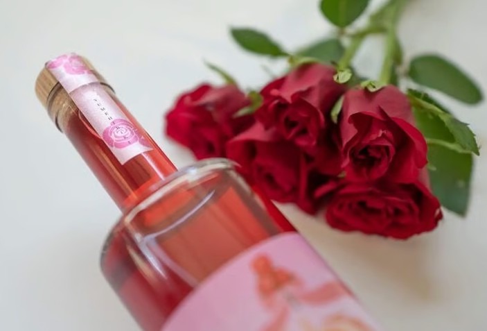 유메히비키 장미 매실주 프리미엄 500ml 14도 무료배송 – 장미 향 2배의 화사한 플로럴 디저트 리큐르