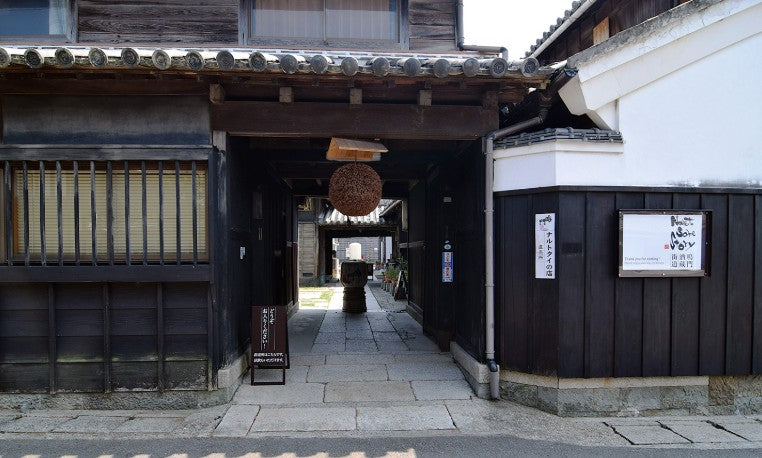 본가 마츠우라 니고리 우메슈 1.8L 12도 무료배송 - 과육이 살아있는 벌꿀의 부드러움과 상큼한 매실 향