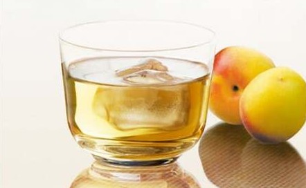 가미하야산 우메슈 화이트 11도 720ml 무료배송 - 산뜻한 산미와 깔끔한 마무리, 식사와 잘 어울리는 정통 농가 우메슈