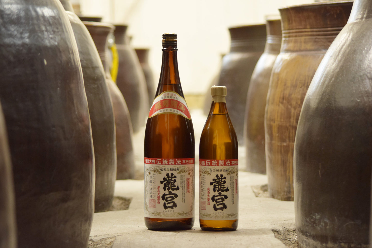 류구 (전통방식숙성) 흑설탕 소주 30도 900ml 무료배송