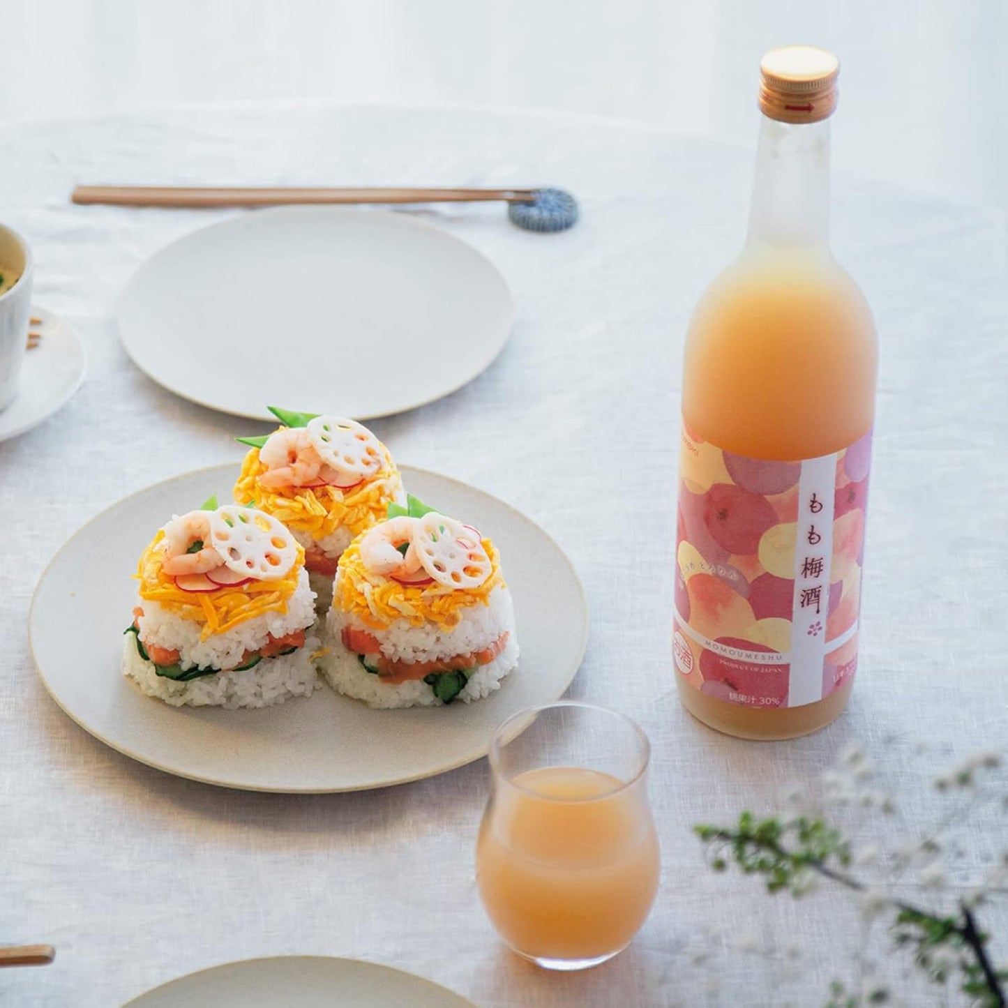 오제키 모모 매실주 720ml 8.5% 무료배송 – 백봉 복숭아와 남고매의 우아한 과즙 조화