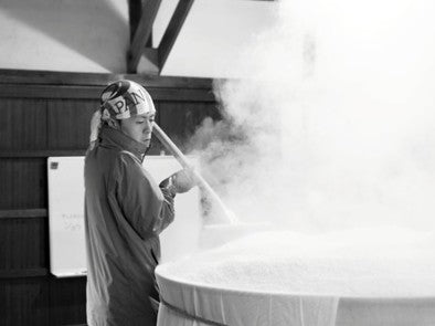 호우오우비덴 유자주 1.8L 13도 무료배송 - 긴조 사케를 베이스로 사용,유자향의 우아함과 바디감을 살린 프리미엄 유자 리큐어