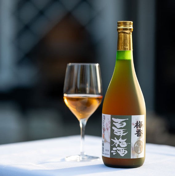 백년의 정성을 담은 고급 매실주, ‘백년 우메슈 13% 720ml’ 무료배송 – 진한 매실 풍미의 깊은 감동