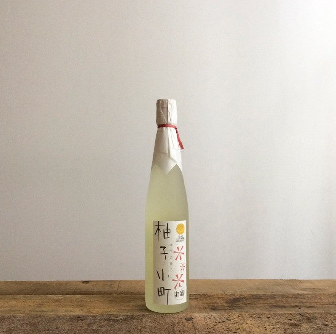 유자코마치 500ml 7도 무료배송 - 이키 소주 베이스의 상큼한 유자 리큐르, 부드럽게 즐기는 달콤 산뜻 한 잔