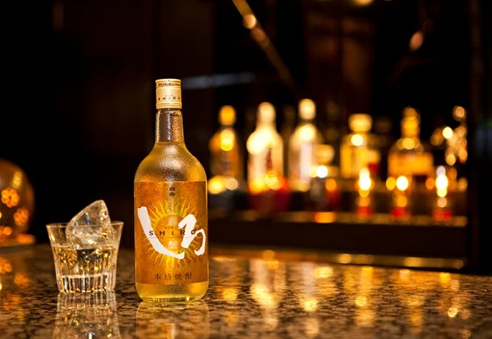 긴레이 금시로 1.8L 25도 무료배송 - 삼중 통 숙성의 부드러움과 고급 향을 담은 프리미엄 쌀소주