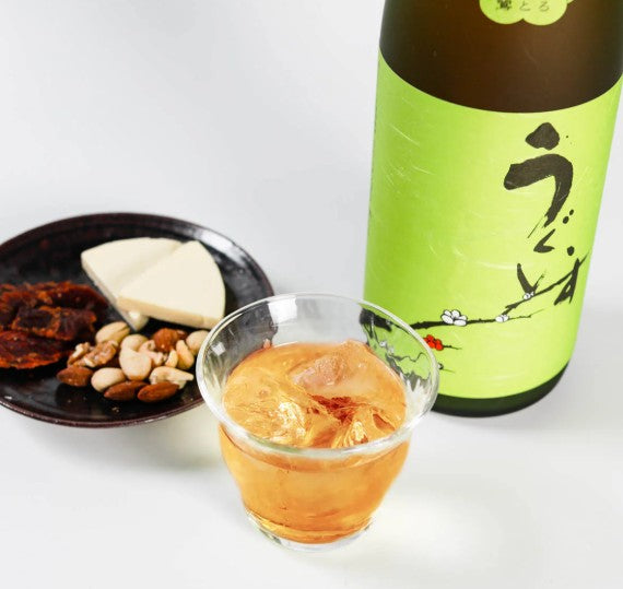 우구이스토마리 쿠루토로 (초록 라벨) 니고리 우메슈 720ml 10도 무료배송 – 녹색병 속 과육 가득한 부드러움, 진한 니고리 타입으로 인기 폭발