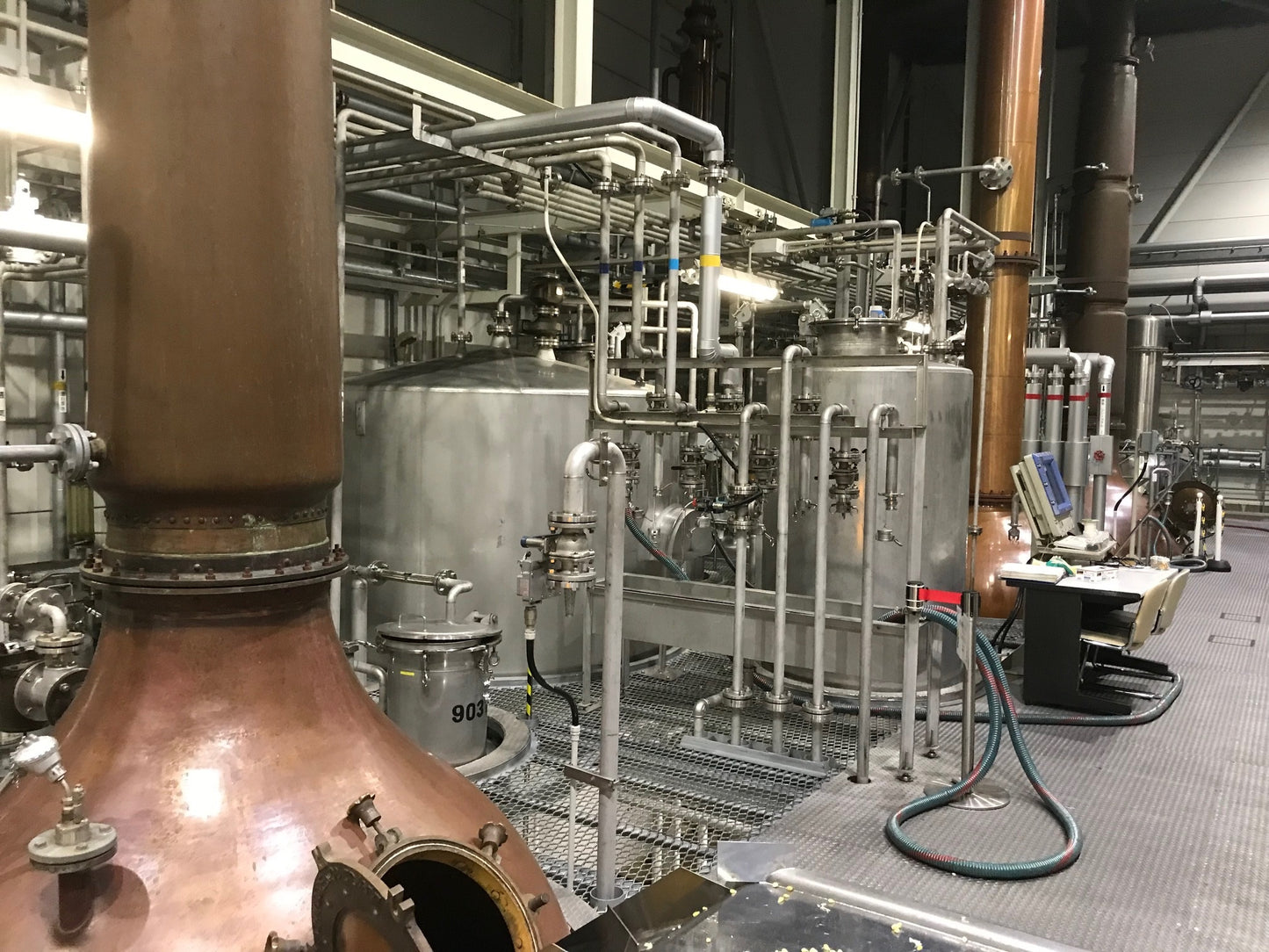 산토리 KANÁDE 백도 700ml 30도 무료배송 - 향긋하고 부드러운 복숭아 리큐르의 정점