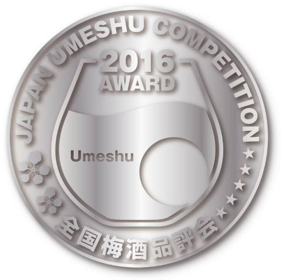오제키 모모 매실주 720ml 8.5% 무료배송 – 백봉 복숭아와 남고매의 우아한 과즙 조화