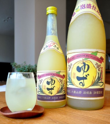 세이후쿠 유자 시쿠와사 1.8L 10도 무료배송 - 상큼한 과즙과 아와모리의 깊이, 섬 향기로 완성한 균형 리큐어