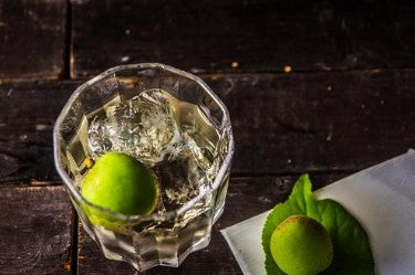 산토리 스미와타루 우메슈 500ml 무료배송 – 청명한 향기와 깔끔한 맛, 저도주 10% 디저트용 매실주