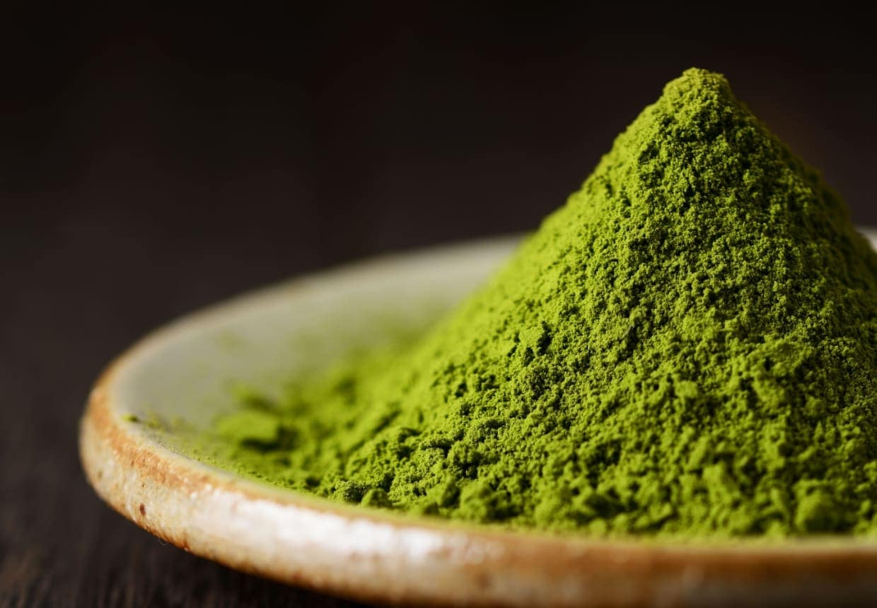 산토리 KANÁDE 맛차 700ml 20도 무료배송 - 진한 녹차의 향과 쌉싸래함이 살아있는 프리미엄 그린 리큐르